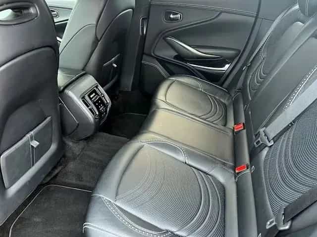 Aston Martin DBX 4.0 V8 04/2022-photo-19
