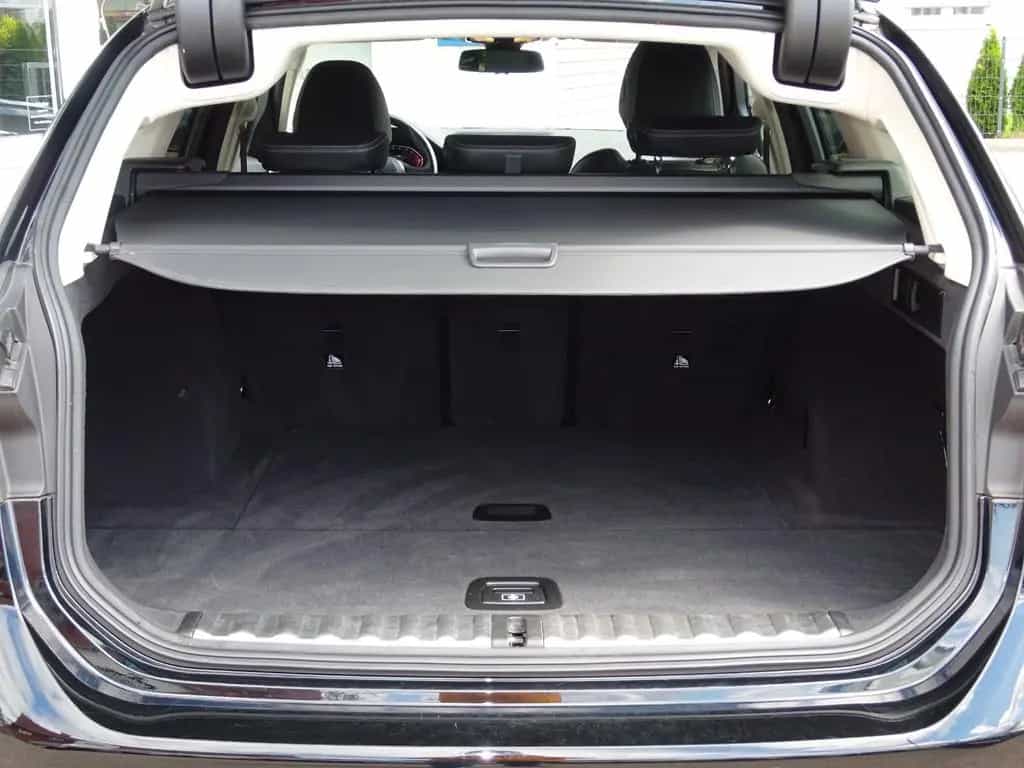 BMW 318 d Touring Aut Advantage Navi LC Pro Leder LED 03/2022-photo-17