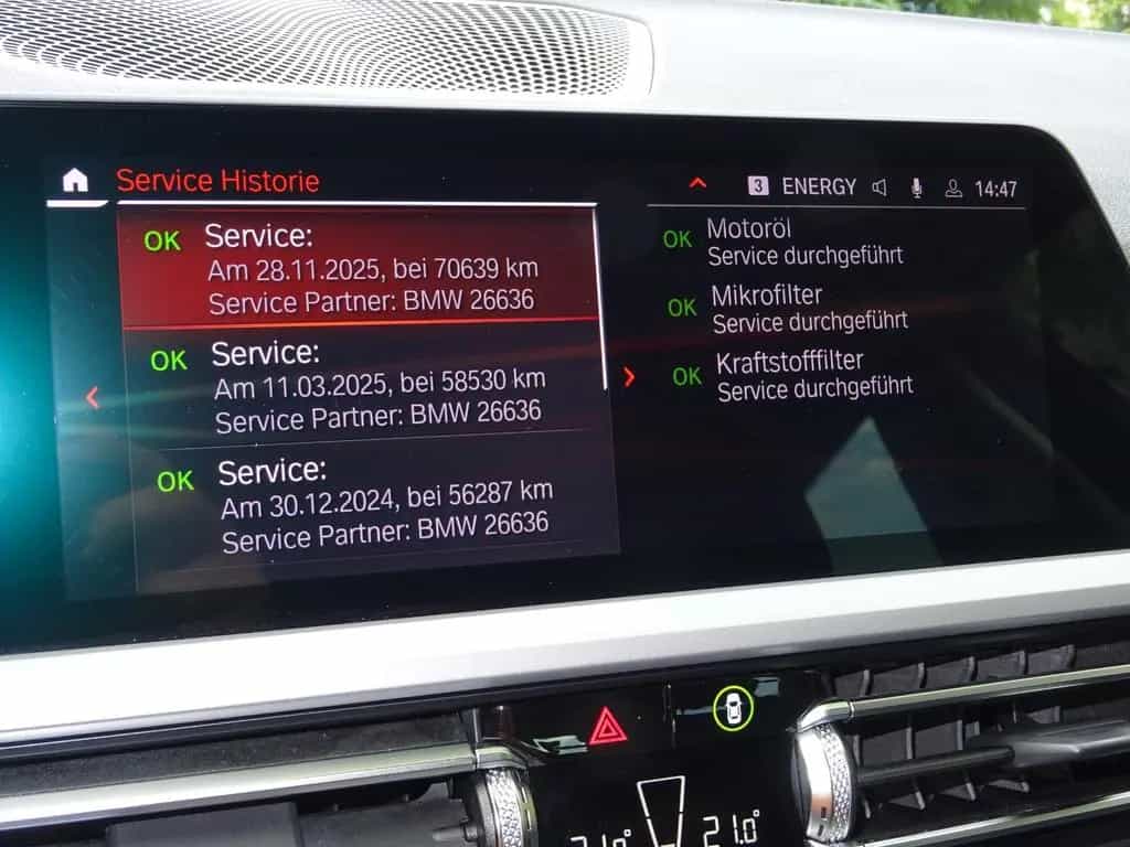 BMW 318 d Touring Aut Advantage Navi LC Pro Leder LED 03/2022-photo-22