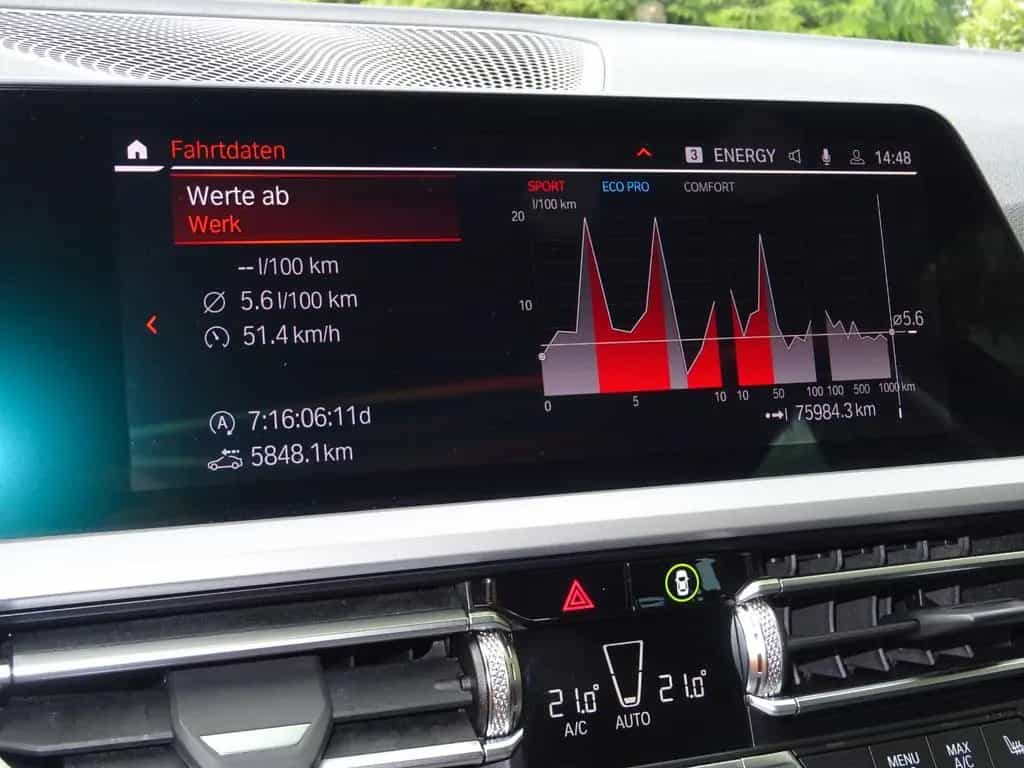 BMW 318 d Touring Aut Advantage Navi LC Pro Leder LED 03/2022-photo-25