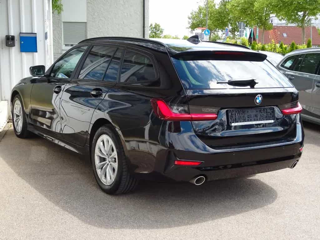 BMW 318 d Touring Aut Advantage Navi LC Pro Leder LED 03/2022-photo-3