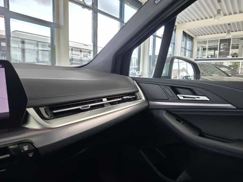 BMW 218 Active Tourer 218i Active Tourer M Sport Sitzhzg/Pano/RFK/Keyl 05/2024-photo-25