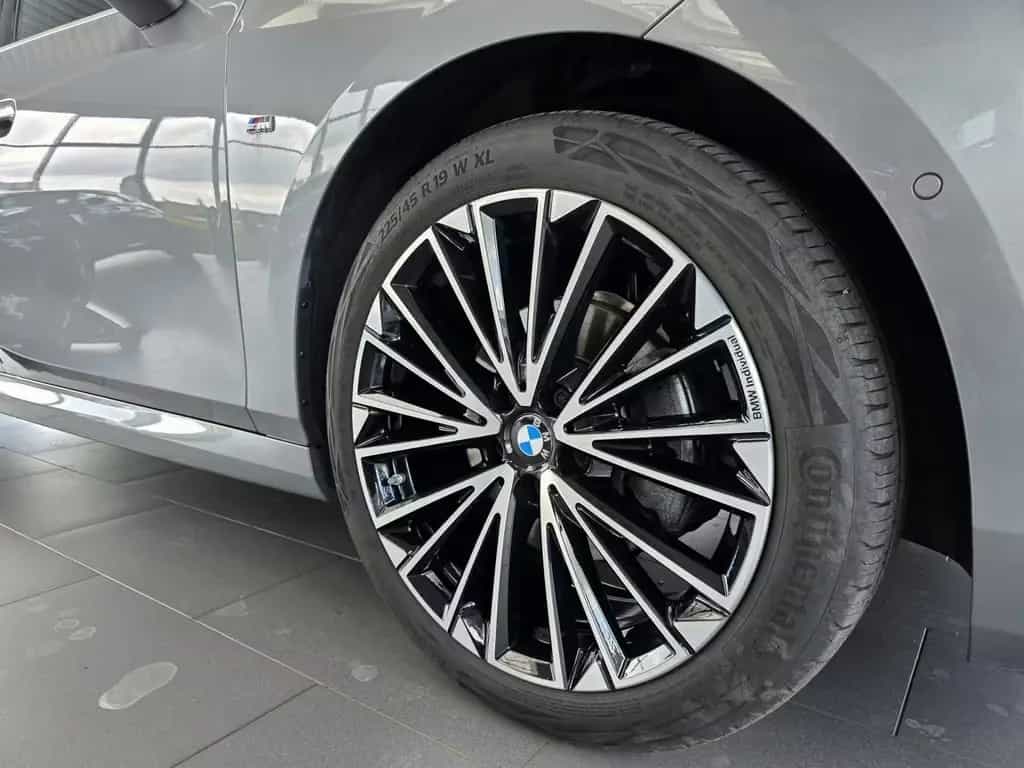 BMW 218 Active Tourer 218i Active Tourer M Sport Sitzhzg/Pano/RFK/Keyl 05/2024-photo-4