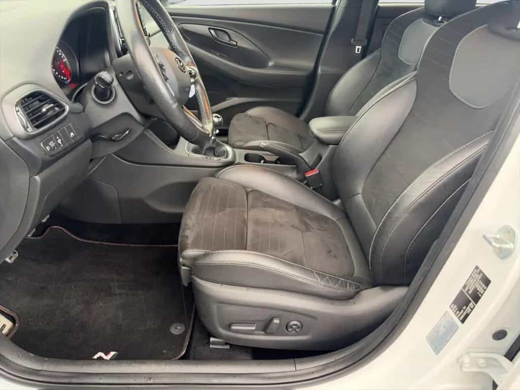 Hyundai i30 N Performance *PANO*LED*CAM*CARPLAY*ALCANTAR 04/2020-photo-6