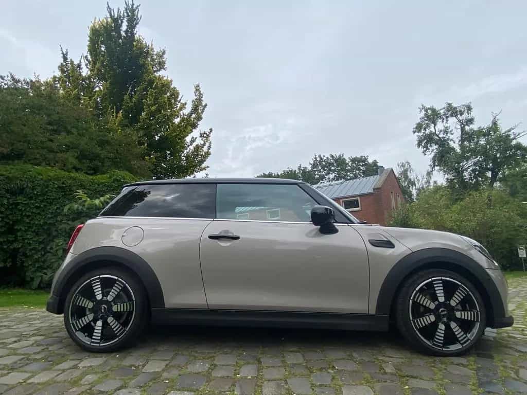 MINI Cooper Mini Cooper, Vollausst. Wie Neu, Blickfang, 08/2021-photo-3