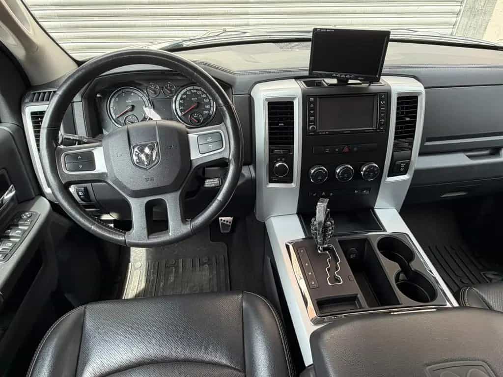 Dodge RAM 1500 4x4 Hemi 5.7 V8*LED*Navi*TOP-Zustand !* 06/2009-photo-12