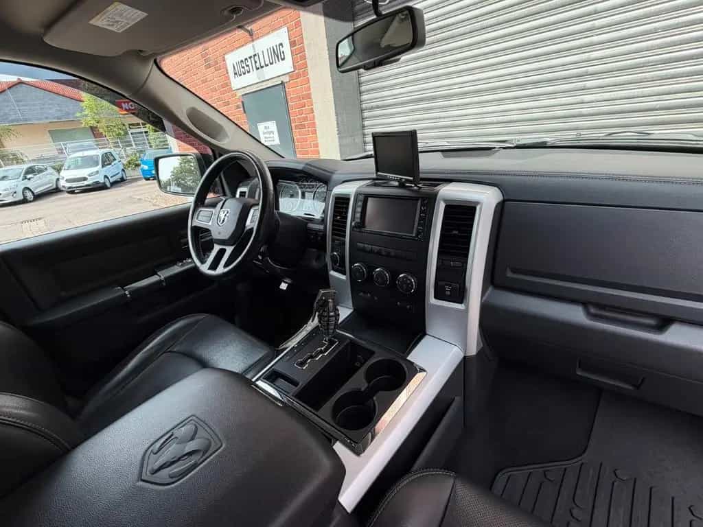 Dodge RAM 1500 4x4 Hemi 5.7 V8*LED*Navi*TOP-Zustand !* 06/2009-photo-9