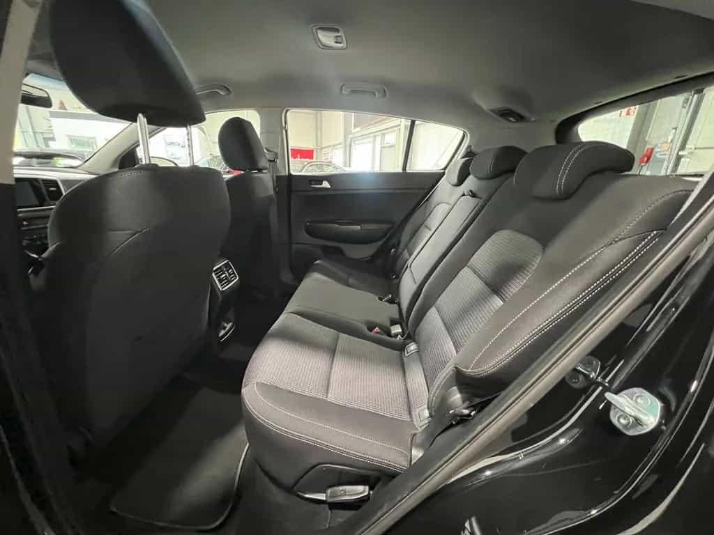 Kia Sportage 1.6 TGDI Automatik **Navi*Kamera*AHK** 04/2021-photo-14