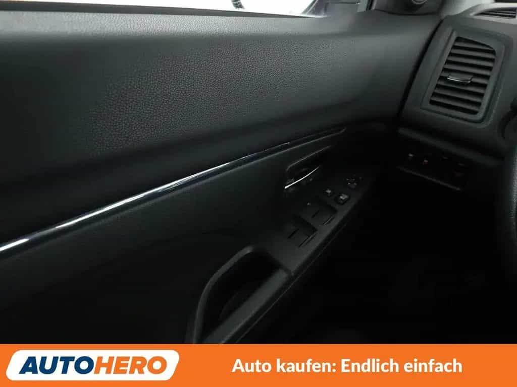 Mitsubishi ASX 1.6 Edition 100 2WD *NAV*CAM*SHZ*ALU*KLIMA* 07/2017-photo-24