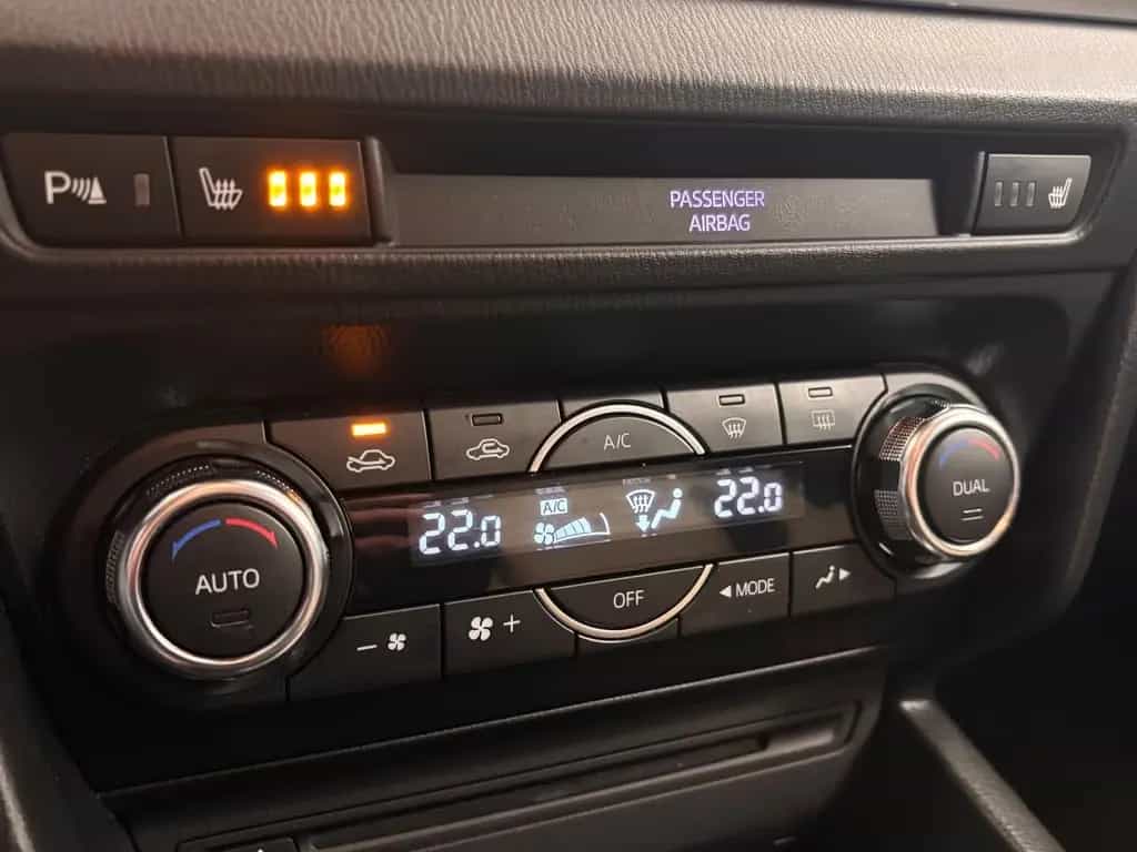 Mazda 3 Sports-Line*Leder*Navi*HUD*Xenon*2.Hand* 02/2014-photo-14