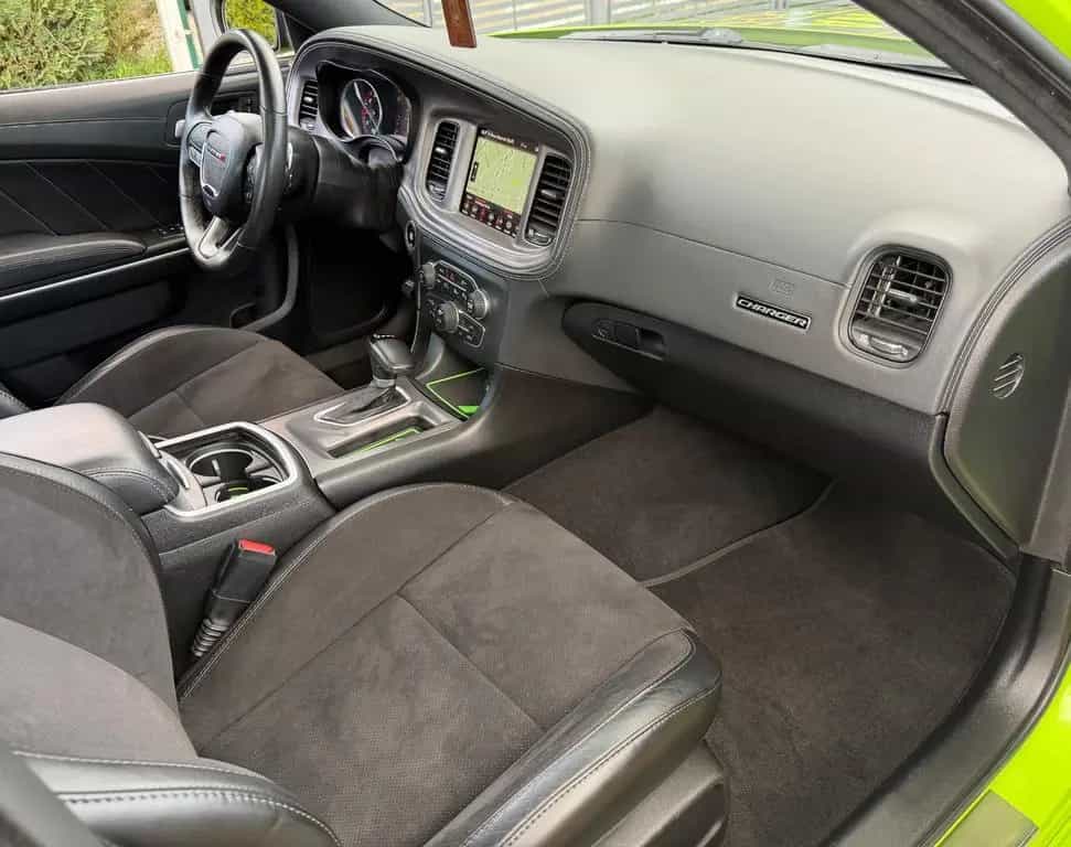 Dodge Charger GT AWD Daytona Line Voll Ausstat WIE NEU 05/2024-photo-33