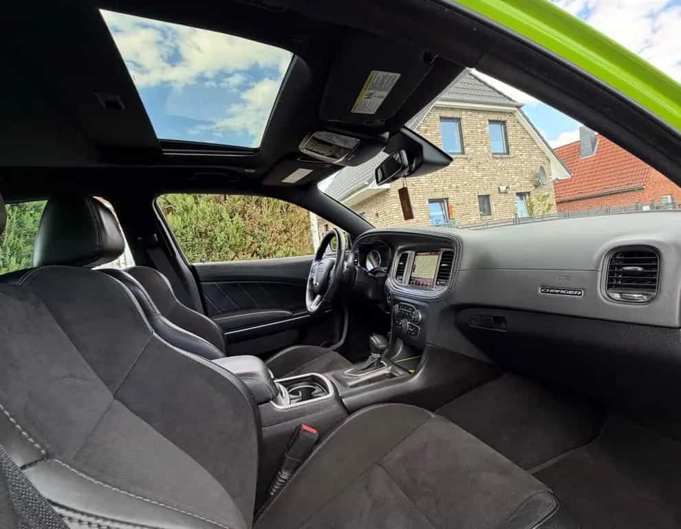 Dodge Charger GT AWD Daytona Line Voll Ausstat WIE NEU 05/2024-photo-35