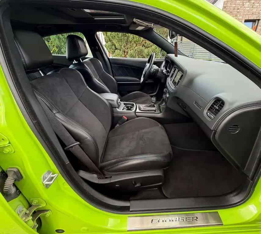 Dodge Charger GT AWD Daytona Line Voll Ausstat WIE NEU 05/2024-photo-36