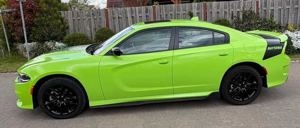 Dodge Charger GT AWD Daytona Line Voll Ausstat WIE NEU 05/2024-photo-9