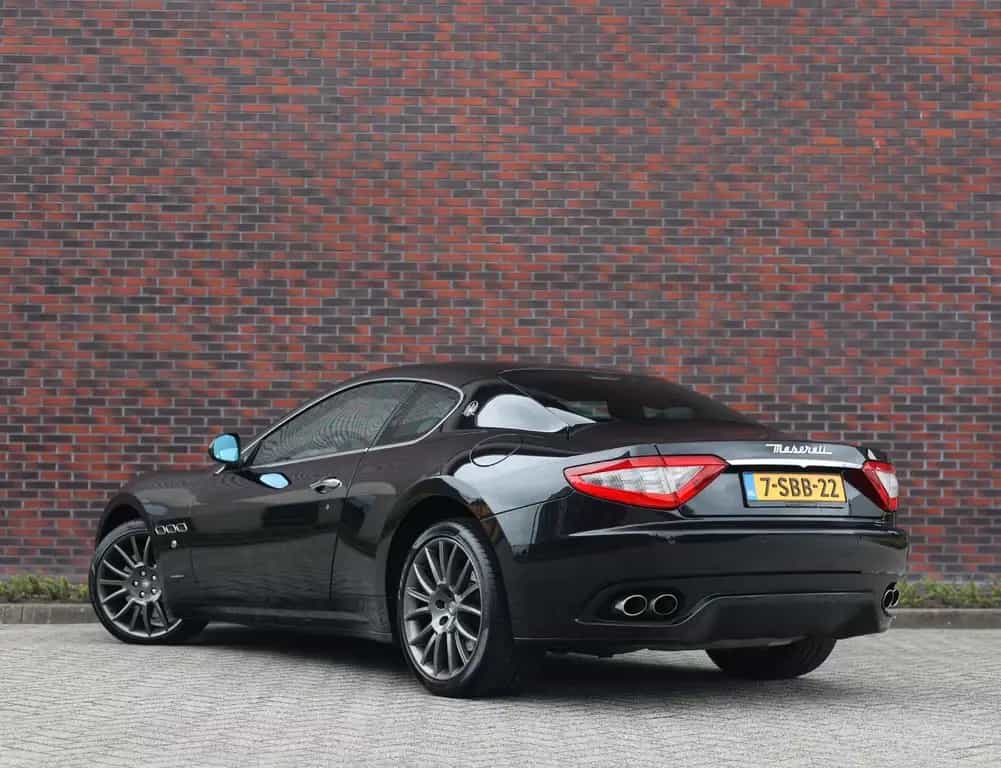 Maserati Granturismo 4.7 S | Nero Carbonio - Scheckheft 11/2009-photo-1