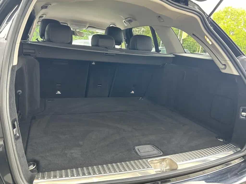 Mercedes-Benz C 400 T 4Matic Shz Navi LED Kamera 08/2017-photo-13
