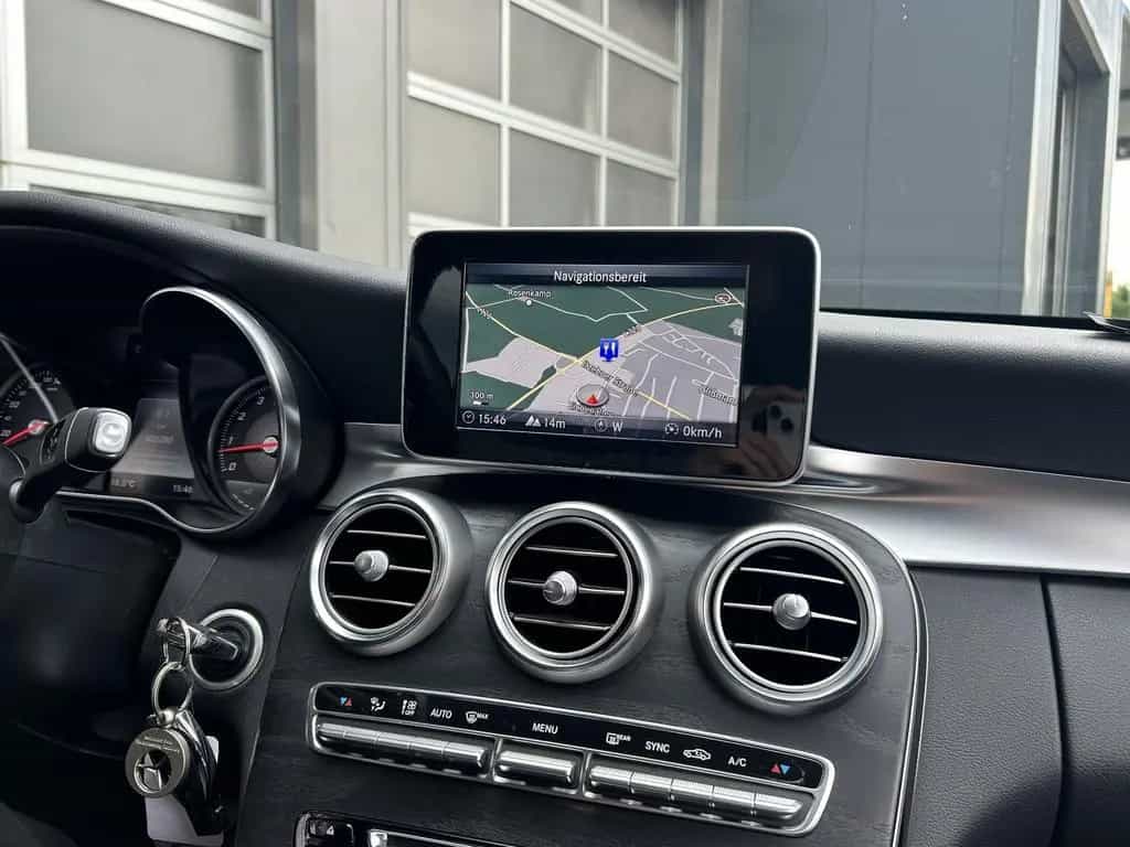 Mercedes-Benz C 400 T 4Matic Shz Navi LED Kamera 08/2017-photo-22