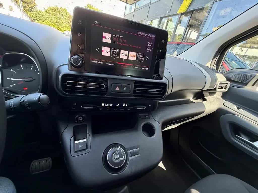 Citroën Berlingo Shine XL 1.2 Automatik 02/2022-photo-13