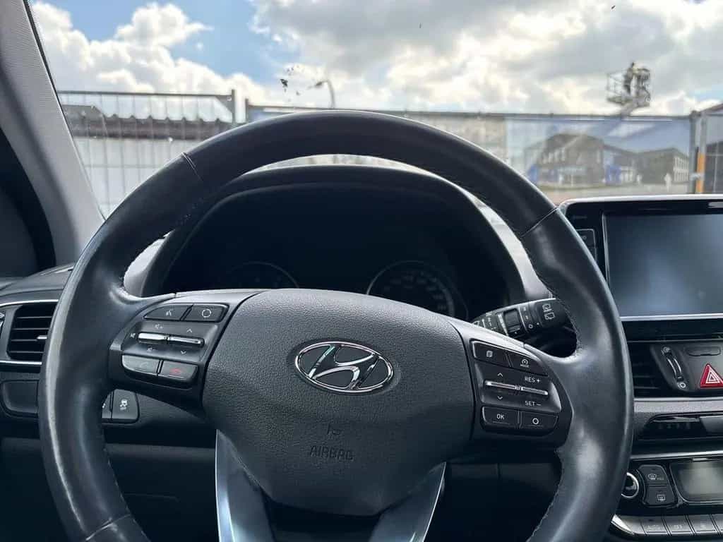 Hyundai i30 1.0 TGDI KAT 06/2017-photo-10