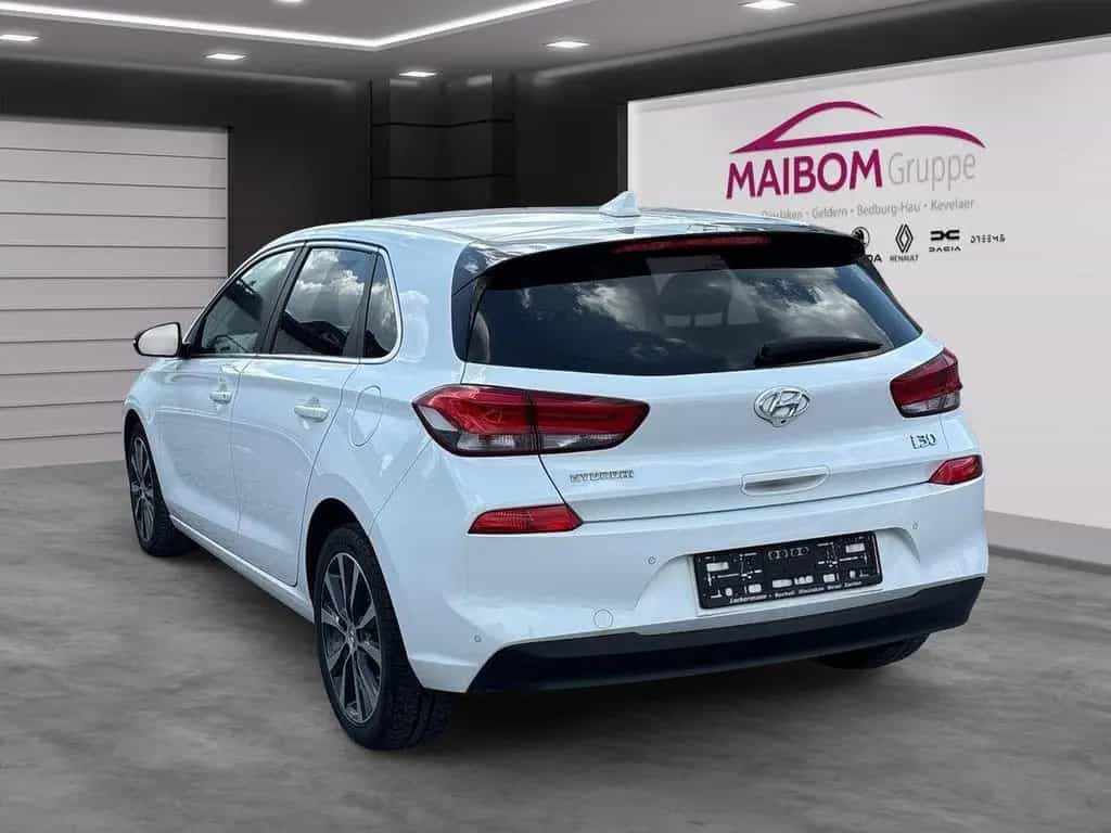 Hyundai i30 1.0 TGDI KAT 06/2017-photo-4
