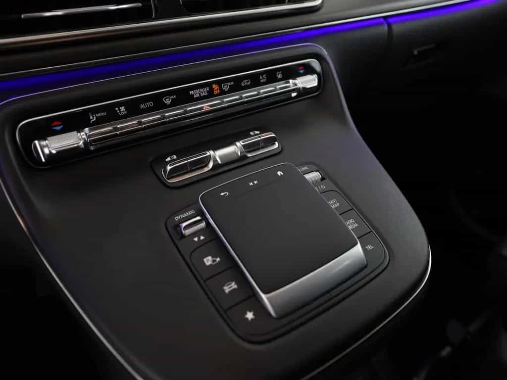 Mercedes-Benz V 300 d Extralang Avantgarde Distronic 360 Leder 05/2025-photo-20