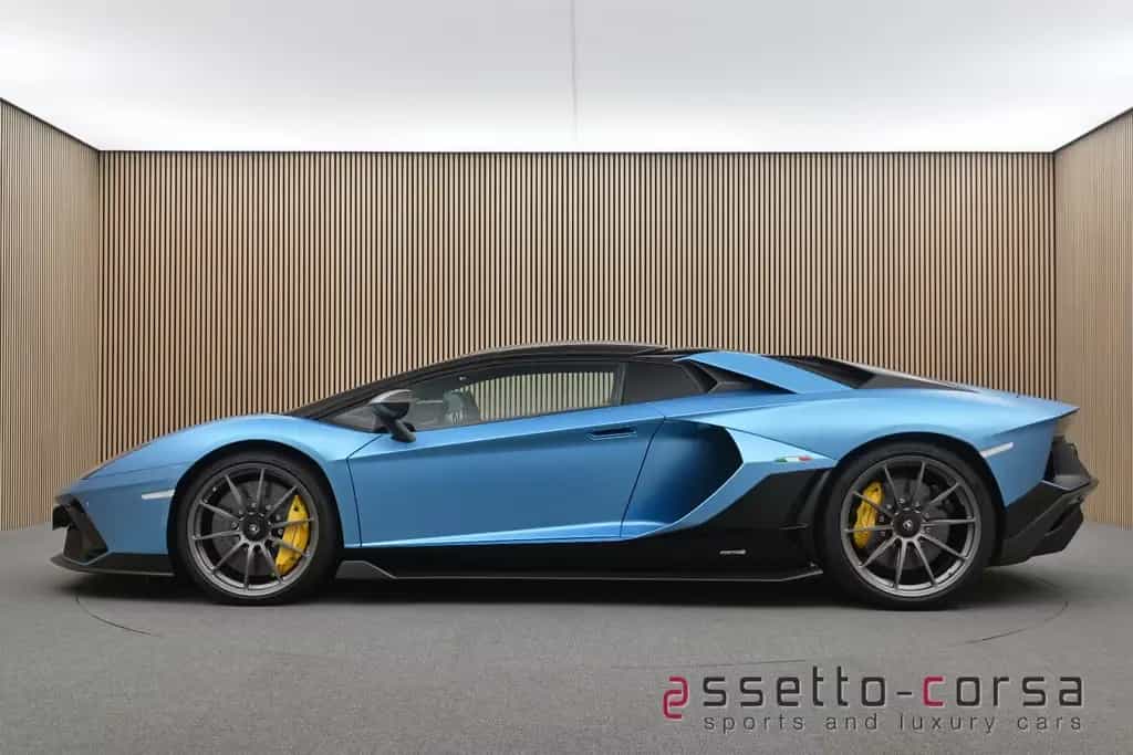 Lamborghini Aventador LP780-4 Ultimae Roadster*Lift*Carbon 08/2022-photo-0