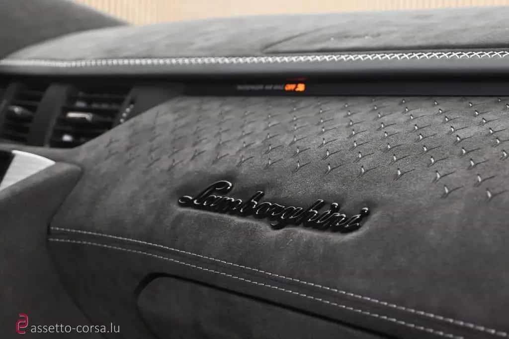 Lamborghini Aventador LP780-4 Ultimae Roadster*Lift*Carbon 08/2022-photo-19