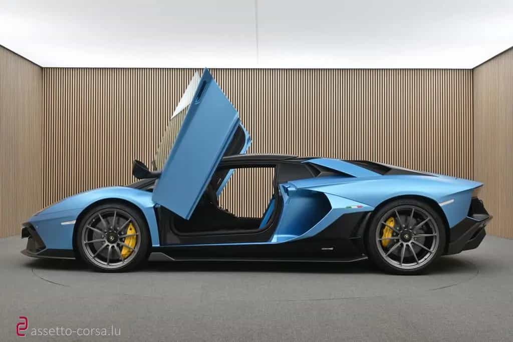 Lamborghini Aventador LP780-4 Ultimae Roadster*Lift*Carbon 08/2022-photo-25