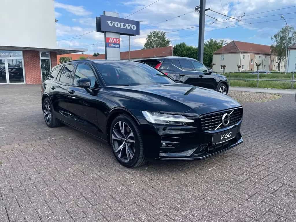 Volvo V60 B4 D R Design Aut. Cam AHK H&K Sound ACC 01/2022-photo-0