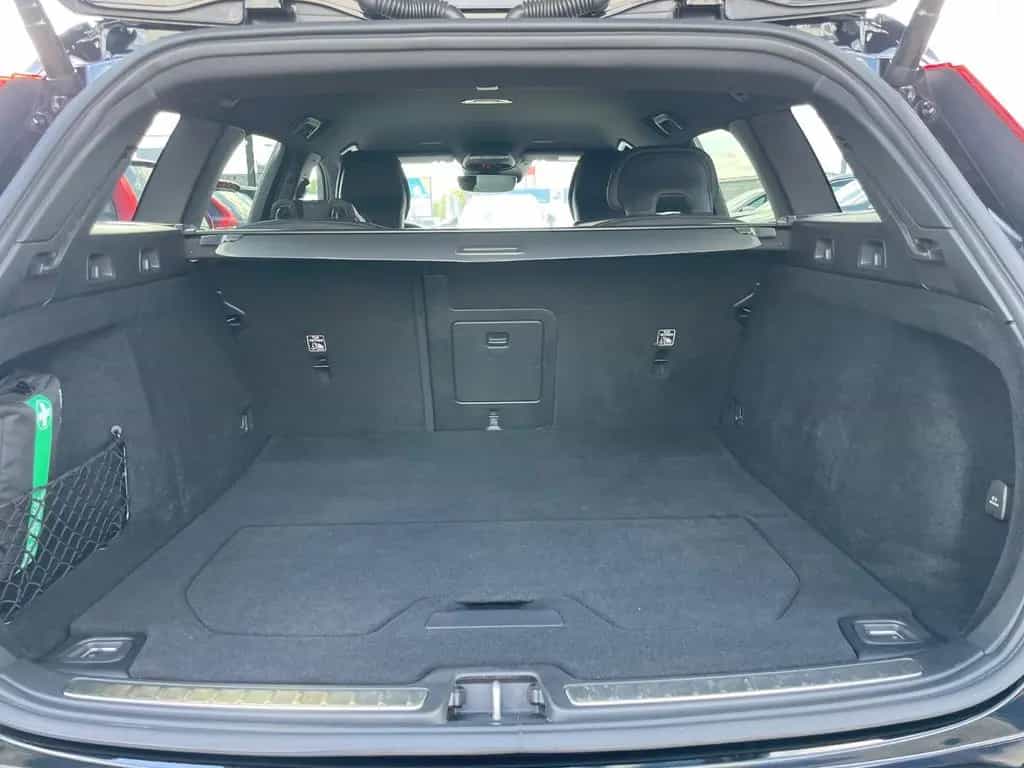 Volvo V60 B4 D R Design Aut. Cam AHK H&K Sound ACC 01/2022-photo-6