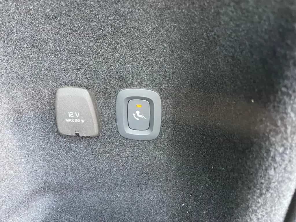 Volvo V60 B4 D R Design Aut. Cam AHK H&K Sound ACC 01/2022-photo-7