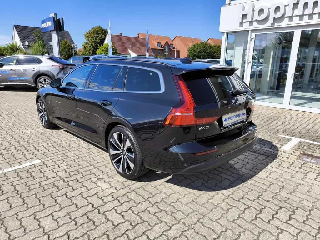 Volvo V60 B4 Benzin ACC BLIS Frontscheibenhzg 11/2024-photo-2