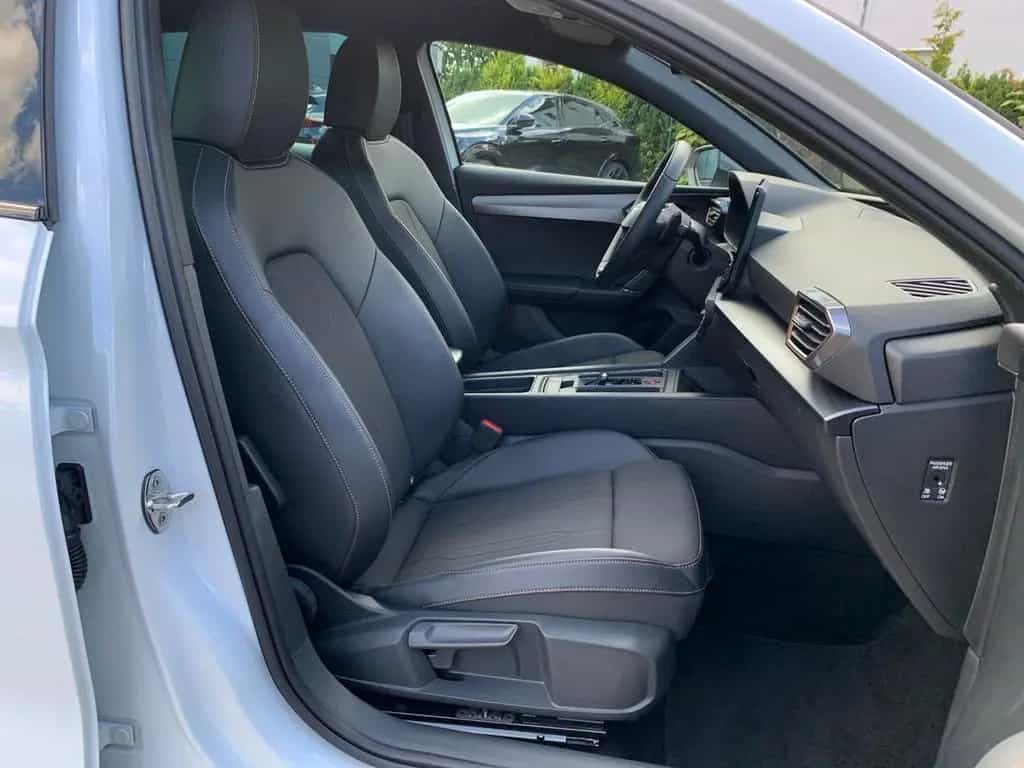 Cupra Leon 1.5 eTSI ACT 7-Gang-DSG +KAMERA+SHZ+PDC+LED 05/2024-photo-24