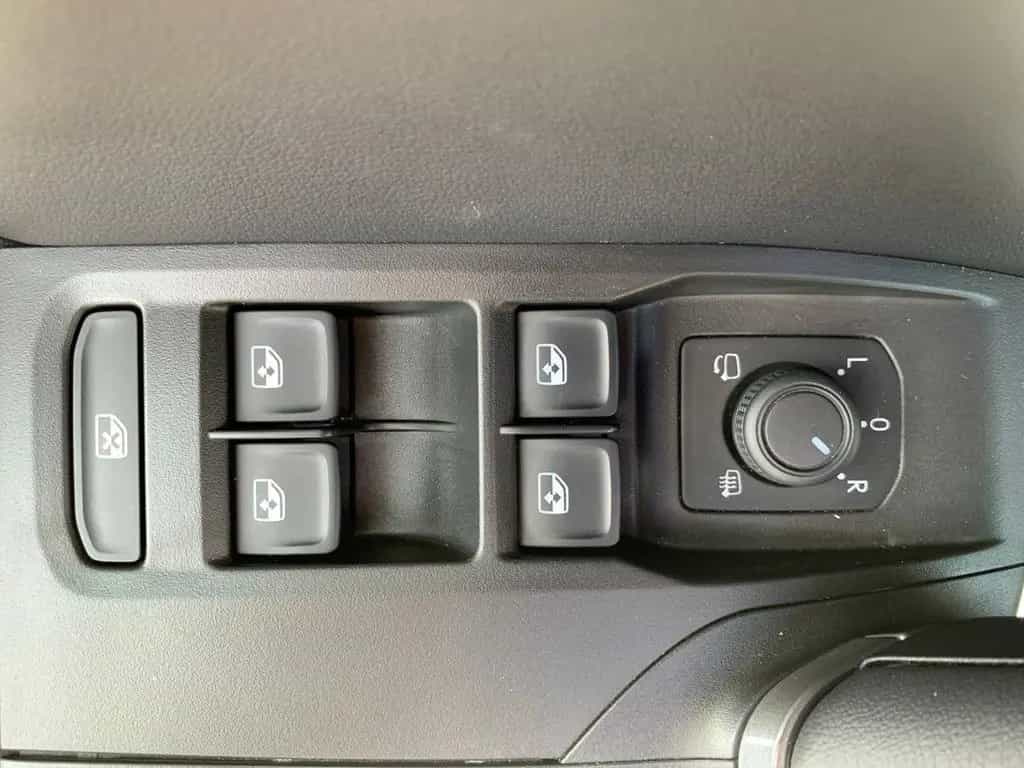 Cupra Leon 1.5 eTSI ACT 7-Gang-DSG +KAMERA+SHZ+PDC+LED 05/2024-photo-29
