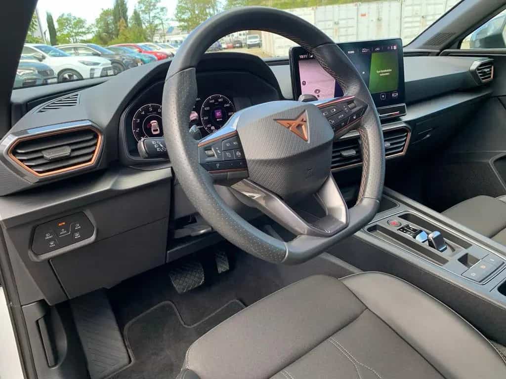Cupra Leon 1.5 eTSI ACT 7-Gang-DSG +KAMERA+SHZ+PDC+LED 05/2024-photo-9