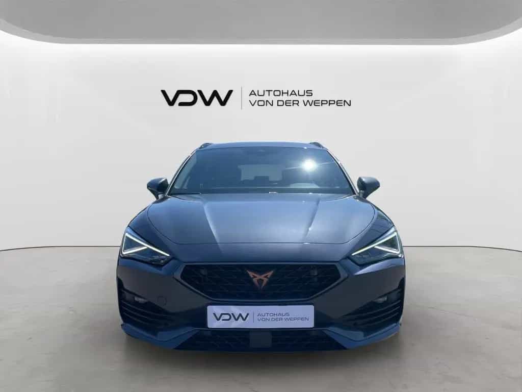 Cupra Leon ST TSI DSG AHK SHZ ACC Matrix Totwinkel 03/2024-photo-1