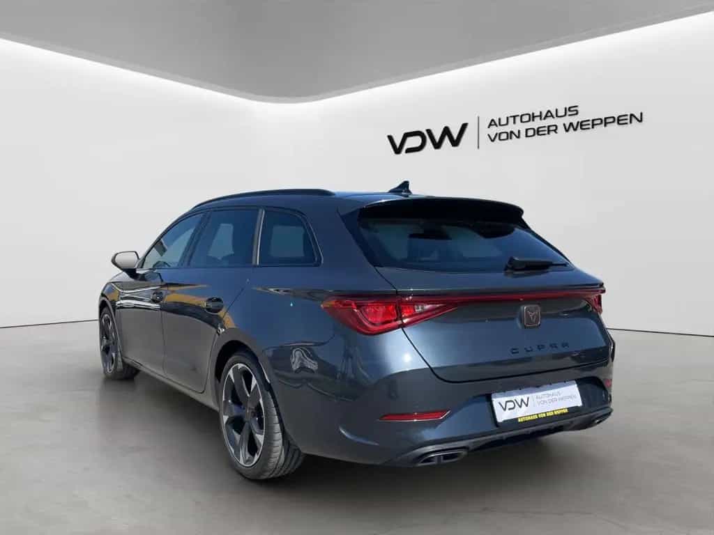 Cupra Leon ST TSI DSG AHK SHZ ACC Matrix Totwinkel 03/2024-photo-4