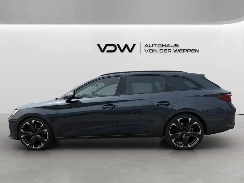 Cupra Leon ST VZ TSI DSG 4Drive AHK ACC SHZ Keyless 04/2023-photo-2
