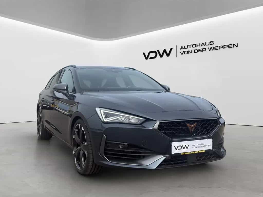 Cupra Leon ST VZ TSI DSG 4Drive AHK ACC SHZ Keyless 04/2023-photo-9