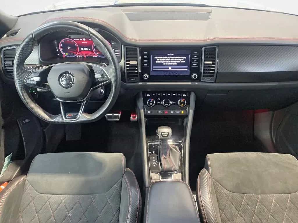 Skoda Kodiaq RS 2,0 TSI 4x4 AHK+NAVI+KAM+LED+ACC+KLIMA 04/2024-photo-11
