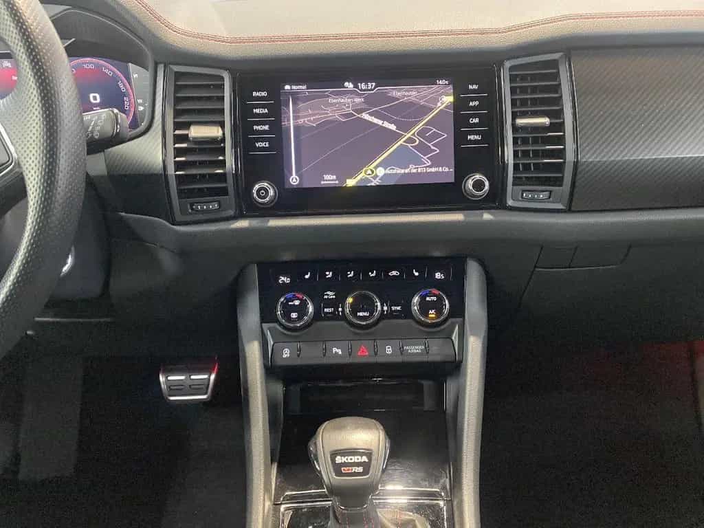 Skoda Kodiaq RS 2,0 TSI 4x4 AHK+NAVI+KAM+LED+ACC+KLIMA 04/2024-photo-12