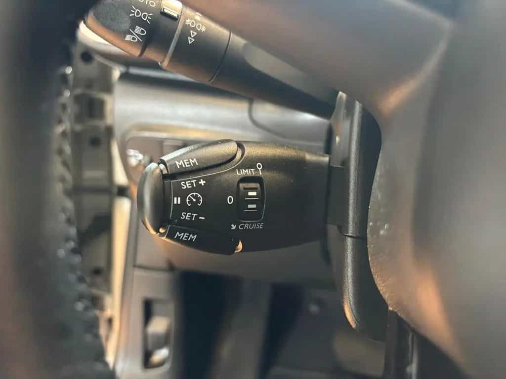 Citroën C3 Shine Pack /Autom./2.Hd/58TKM/SHZ/CARPLAY 08/2020-photo-27