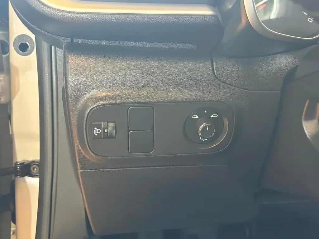 Citroën C3 Shine Pack /Autom./2.Hd/58TKM/SHZ/CARPLAY 08/2020-photo-28