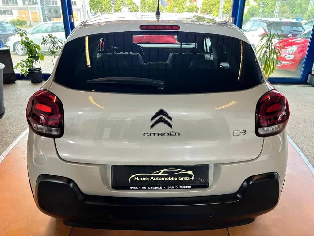 Citroën C3 Shine Pack /Autom./2.Hd/58TKM/SHZ/CARPLAY 08/2020-photo-3