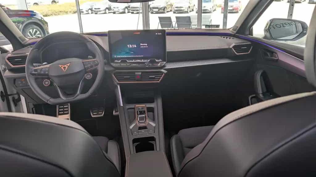 Cupra Leon Sportstourer 1.5 eTSI ACC*EL.HECK*LED* 12/2025-photo-6
