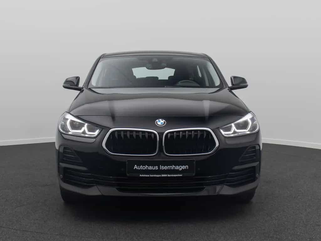 BMW X2 sD18i GeschwindigReg ParkAss DAB Navi Lordos 03/2023-photo-1