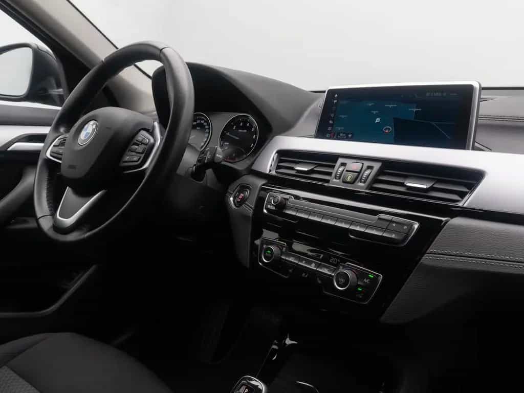BMW X2 sD18i GeschwindigReg ParkAss DAB Navi Lordos 03/2023-photo-31