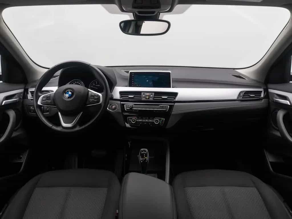 BMW X2 sD18i GeschwindigReg ParkAss DAB Navi Lordos 03/2023-photo-33