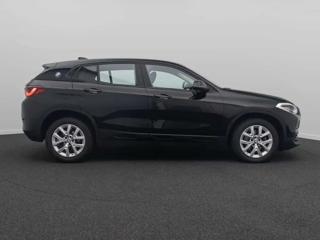 BMW X2 sD18i GeschwindigReg ParkAss DAB Navi Lordos 03/2023-photo-4