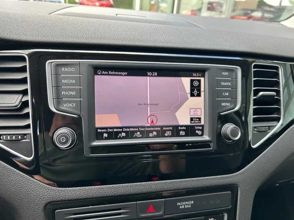 Volkswagen Golf VII Sportsvan 1.4 TSI Highline NAVI+AHK+GJR 06/2016-photo-35